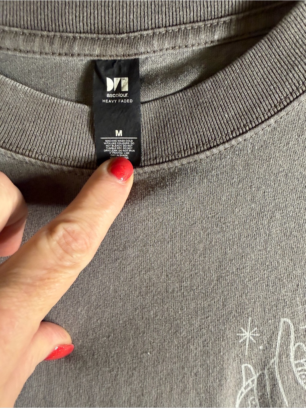 Men's Short-Sleeve Graphic Tee in Taupe - Picture 3 of 4